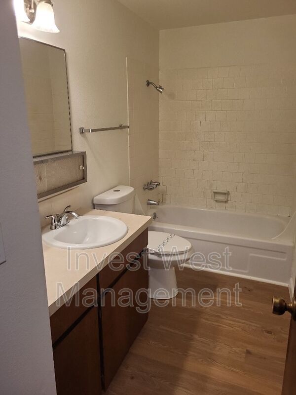 Photo - 3408 E 18th St Unit #N