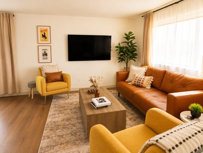 Photo - Fully Furnished 3BR | Renovated | All Utilities Included | Ideal for 30+ Day Stays