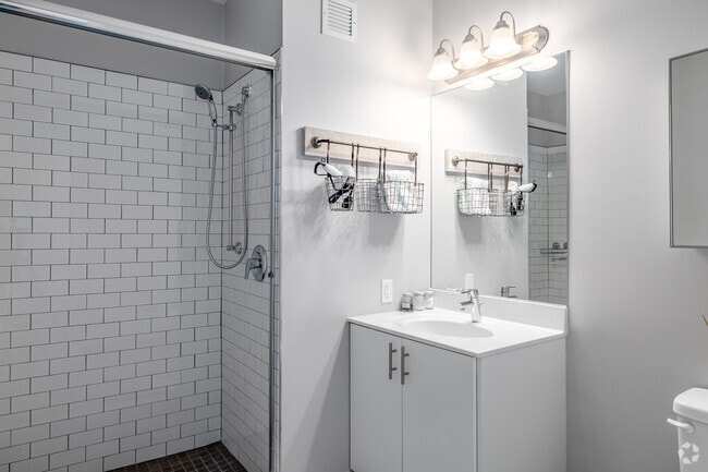 Studio - 466SF - Bathroom - Rivet 26