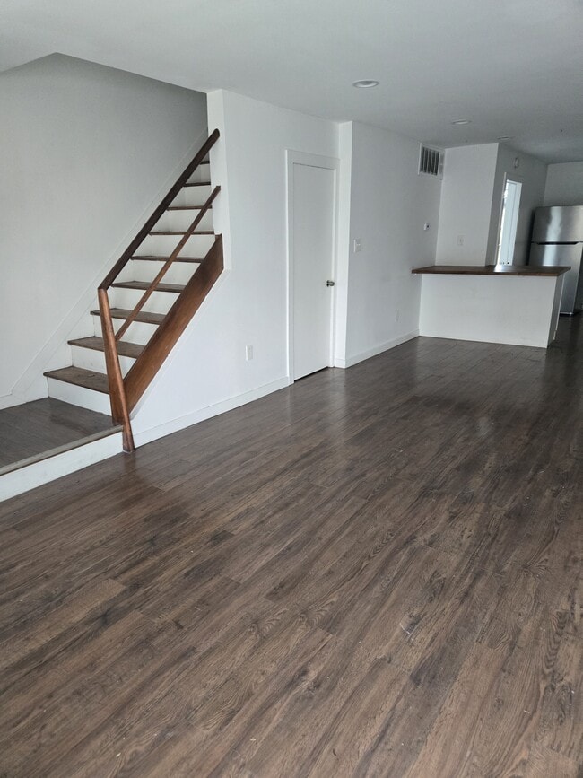 Building Photo - 128 W Loudon St Rental