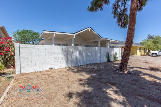 Photo - 2912 W Butler Dr