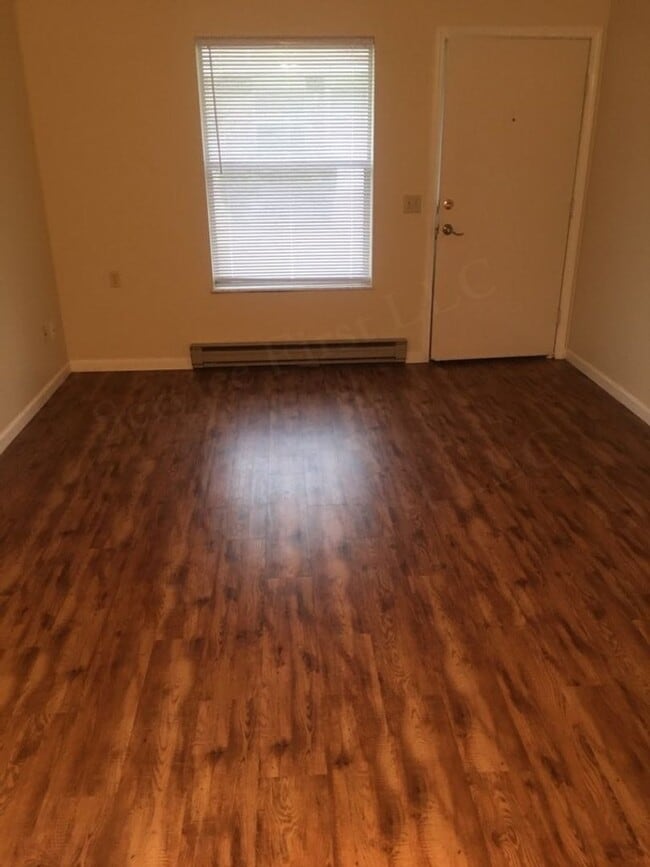 Photo - Fayette Manor Unit A3