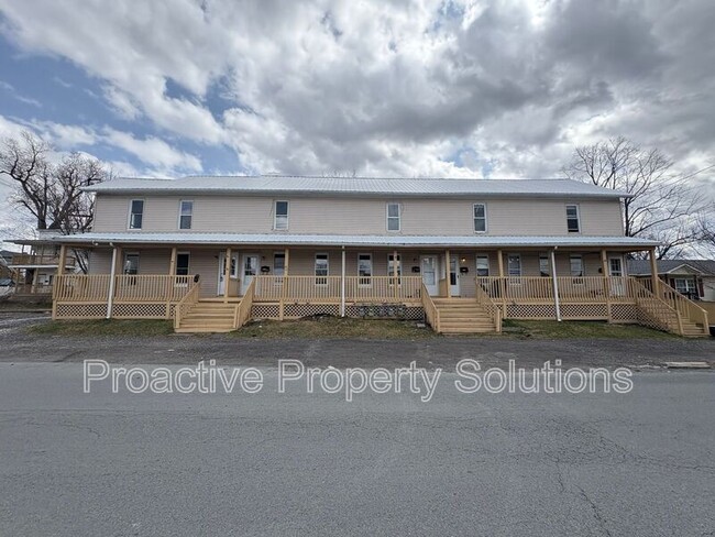 Building Photo - 1404-1412 Sanderson Ave Unit 1412 Rental