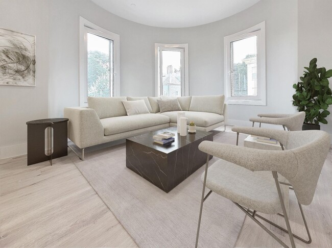 Building Photo - Spacious 3-Bed, 2-Bath Apartment | Pet Friendly | Luxury Living in Roxbury
