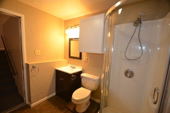 Building Photo - 1 bedroom in Warrior's Mark! Rental