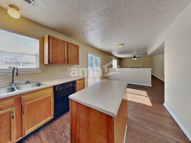 Photo - 2947 Hazelview Ln