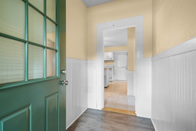 Photo - 106 Bismark St