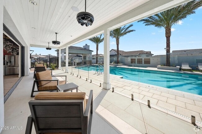 Building Photo - 15601 Cactus Rd Rental