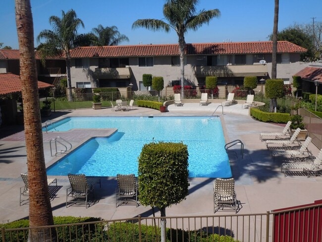 171 Mariposa Apartments