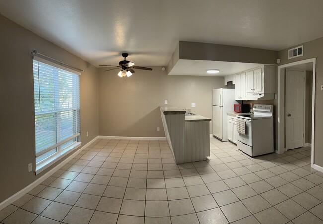 Photo - 8110 Albacore Dr Unit 60