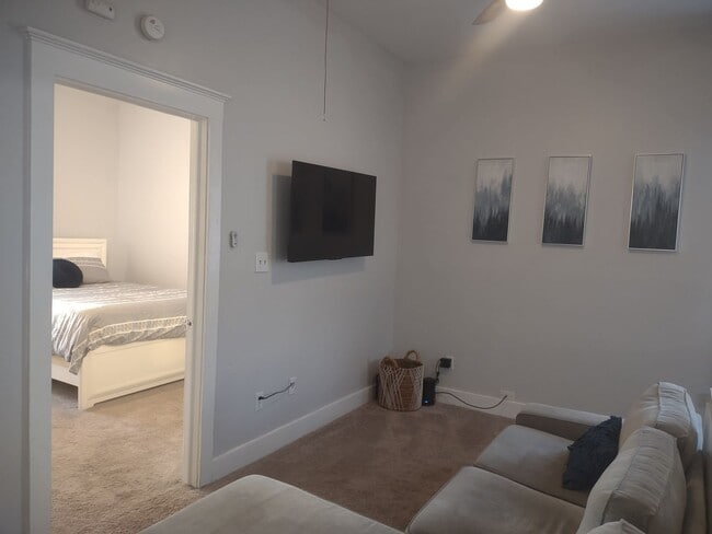 Photo - 1113 Olympia Ave Unit A