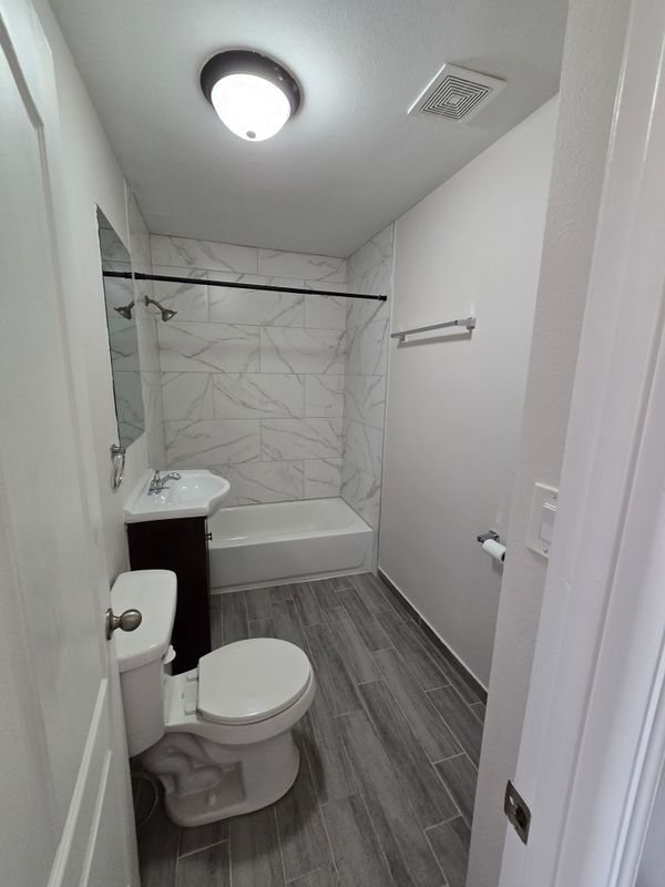 Photo - 104 E Roosevelt Ave Unit #3
