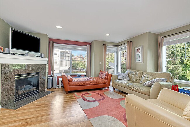 Photo - 11709 16th Ave NE