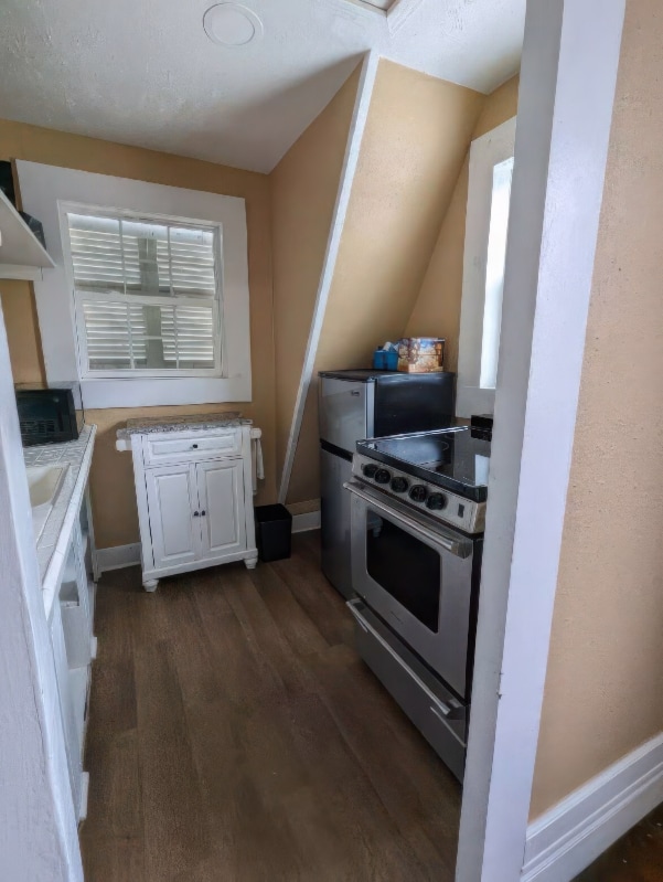 Photo - 119 S Rife St