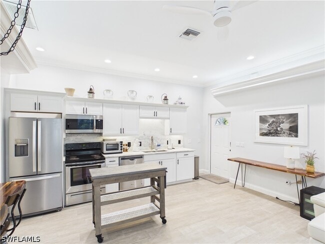 Photo - 6072 Polly Ave
