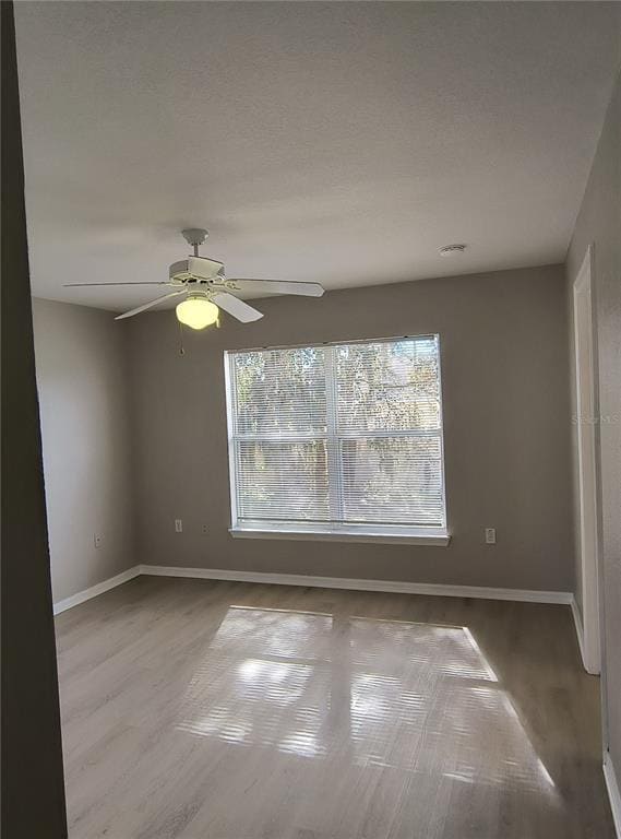 Photo - 320 Puffer Ct