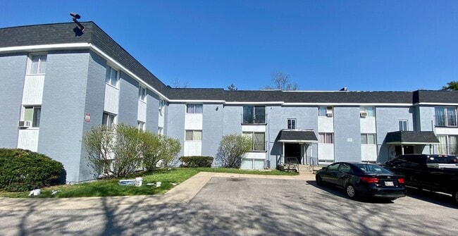 1624-1632 Linden Dr