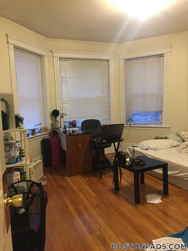 Photo - 7 Price Rd Unidad 4