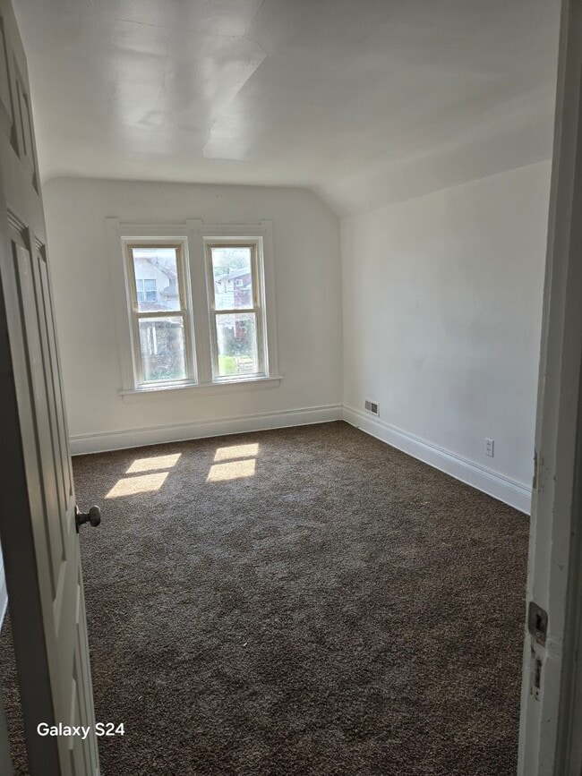 Photo - 1135 Woodville Rd