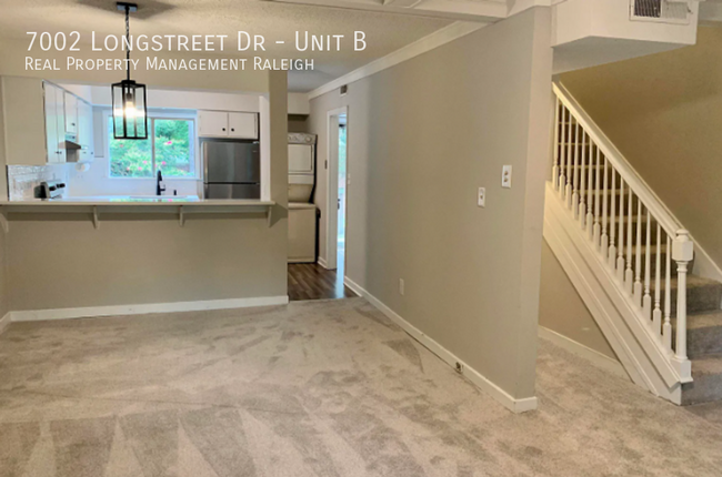 Photo - 7002 Longstreet Dr Apartment Unit B