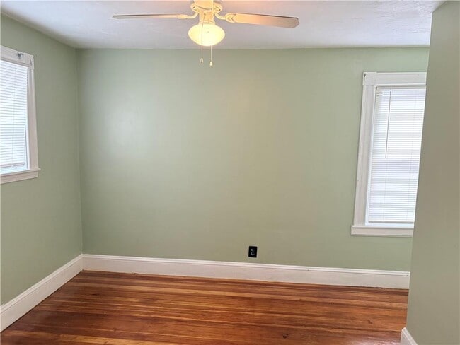 Photo - 293 Sutton Ave