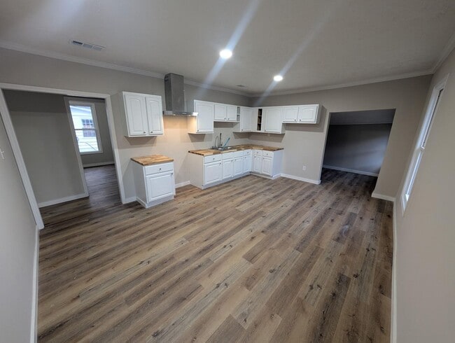 Photo - 222 Lenoir Ave