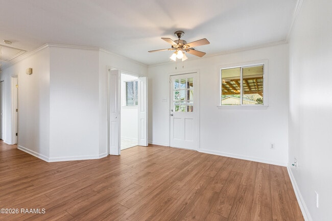 Photo - 412 Normandy Rd