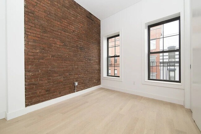 Photo - 26 Prince St Unit 14