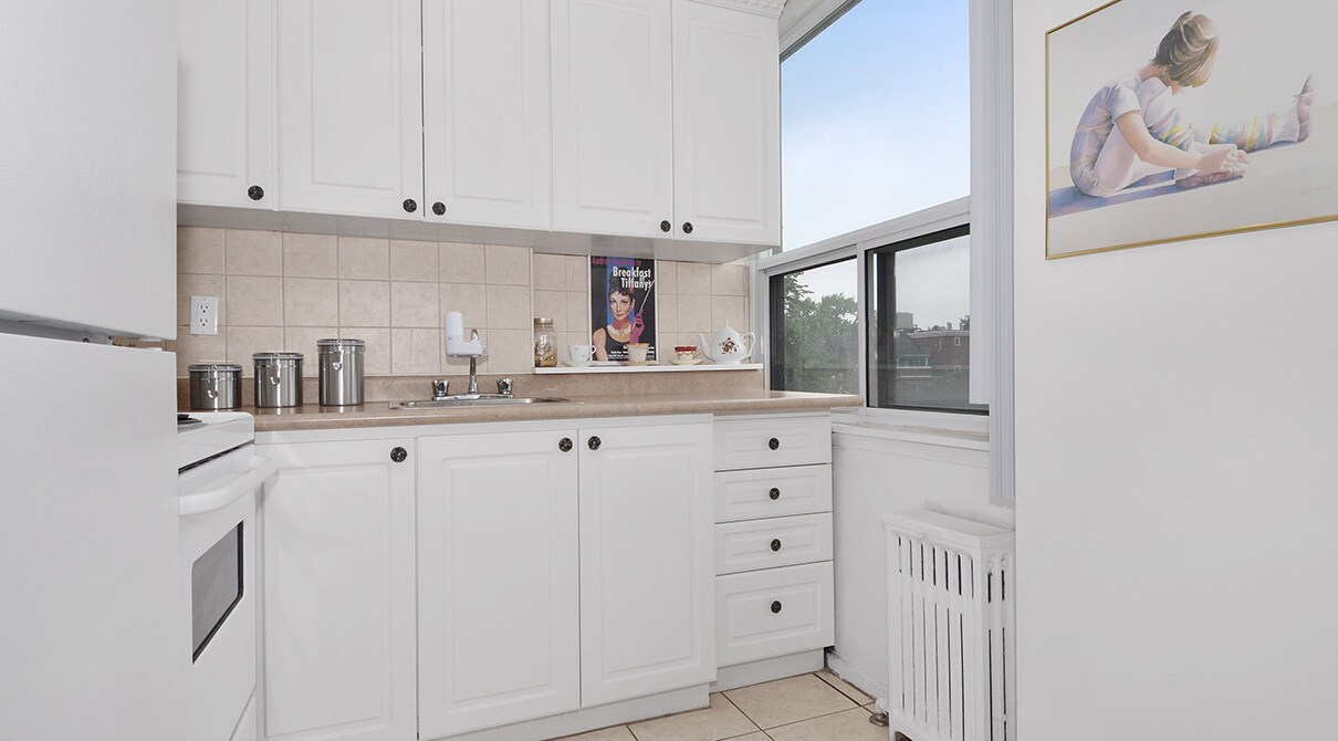 Photo - 214 St George St Unit 00802