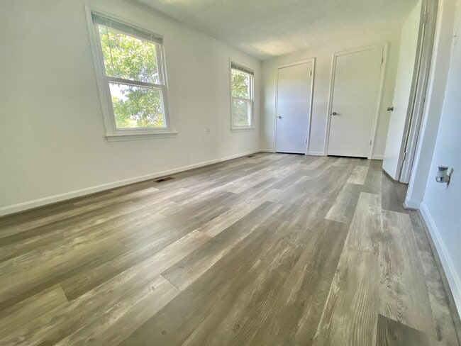 Photo - 7351 Crestleigh Cir