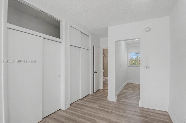 Photo - 1685 Jefferson Ave Unidad 15