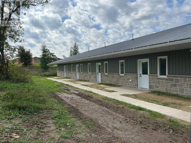 Photo - 187 Balaklava St