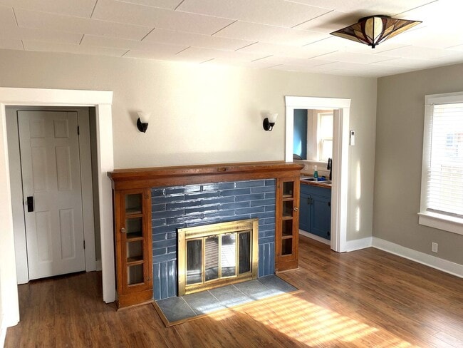 Photo - Charming West Side Bunglaow available now