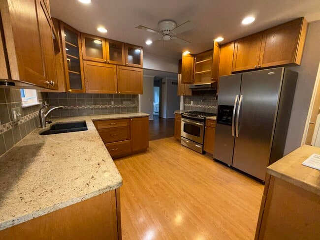 Photo - 741 Woods Ct