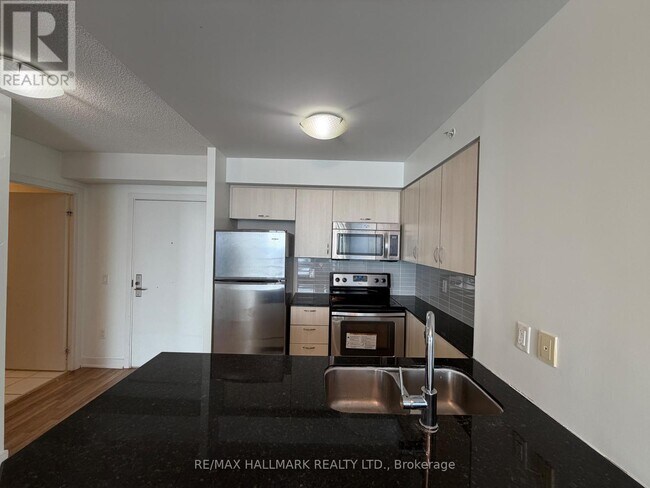 Photo - 5740 Yonge St Unit 1803