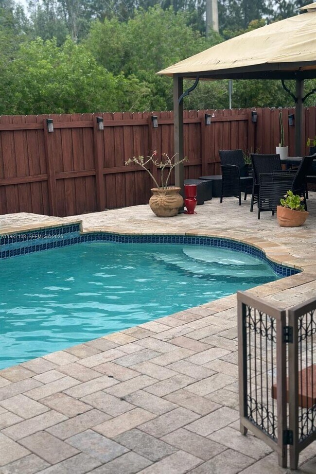 Photo - 4128 SW 156th Ct