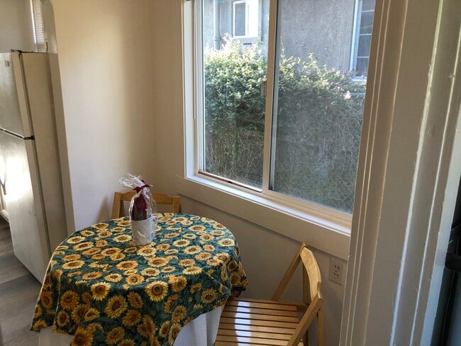 Photo - 4056 Santa Rita St