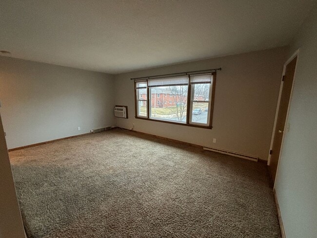 Photo - 2 Bed Available Now in North Madison! Unit #2