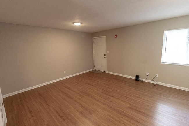 Photo - 105 N Garth Ave Unit 16