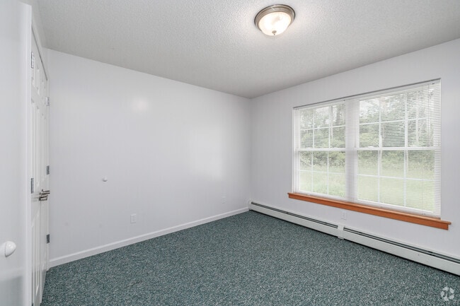 3BR, 1BA - 1,158SF - Bedroom