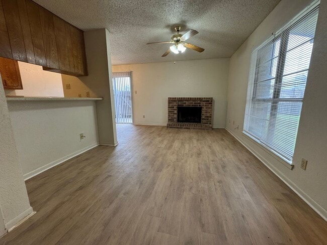 Photo - 3001 Lake Rd Unit # C