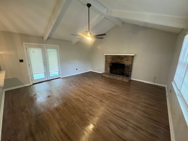 Photo - 204 Bonaventure Dr