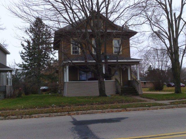 Photo - 1509 Broadway St S