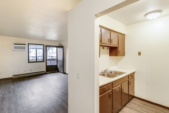 Photo - Clair Commons