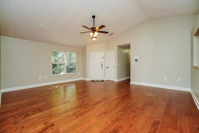 Photo - 3974 Eminence Ln