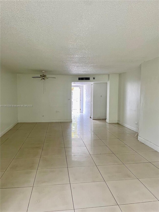 Photo - 445 NE 195th St Unit 326