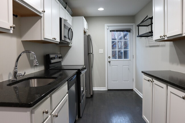 Photo - 1036 Patapsco St