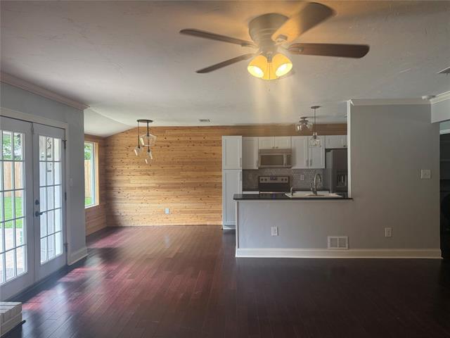 Photo - 5805 Crestwood Cir W