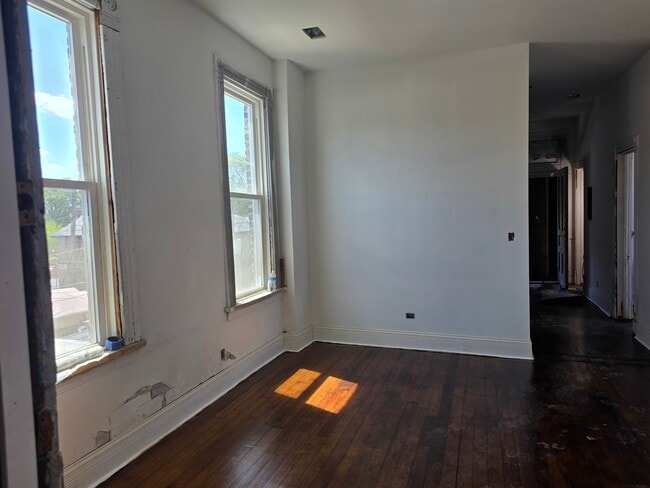 Photo - 3444 S Western Ave Unidad 2R