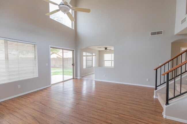 Photo - 18033 N Skyhawk Dr